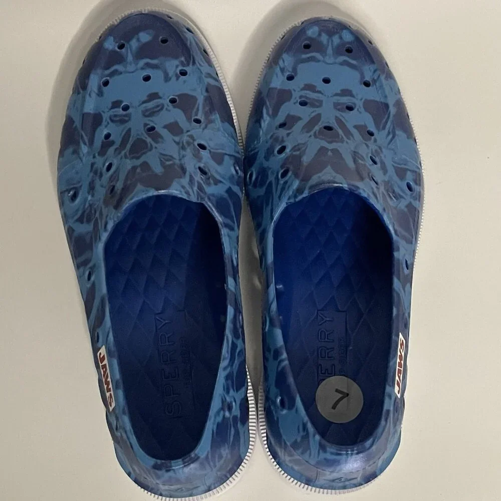 Sperry Top Sider Jaws Waterproof Deck Shoes M 7/W 9/EU 39 Beach Boat Shark Movie